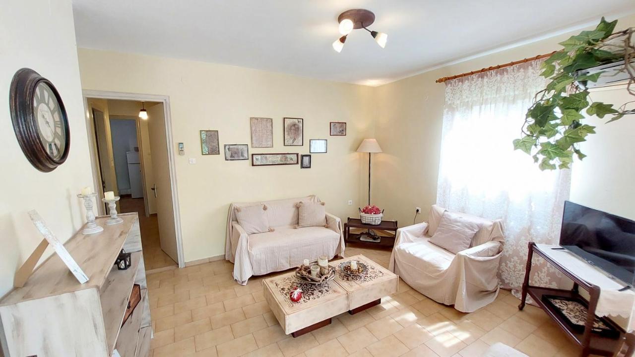 Lourantos Studios & Apartments Vathy  Bagian luar foto