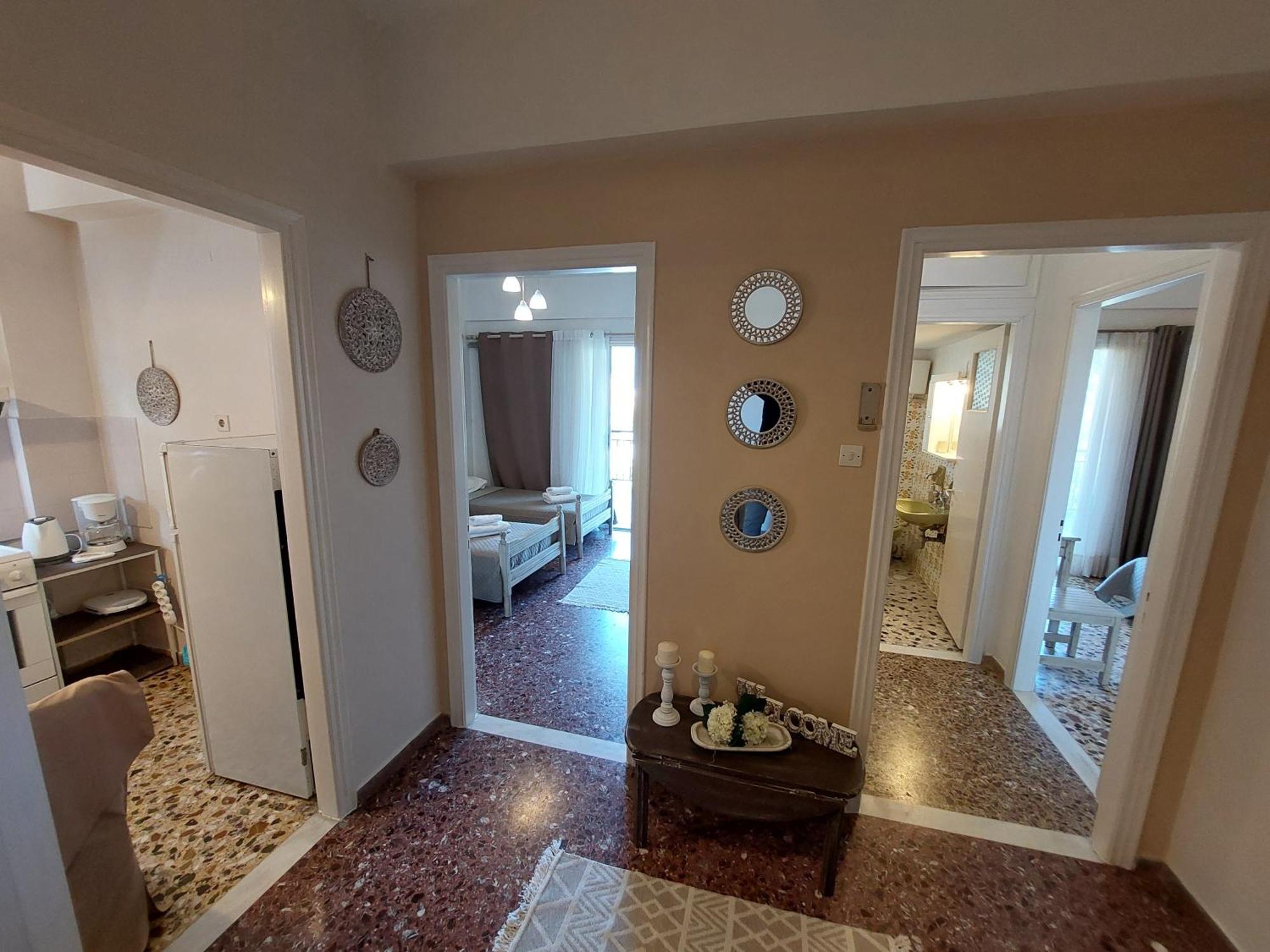 Lourantos Studios & Apartments Vathy  Bagian luar foto