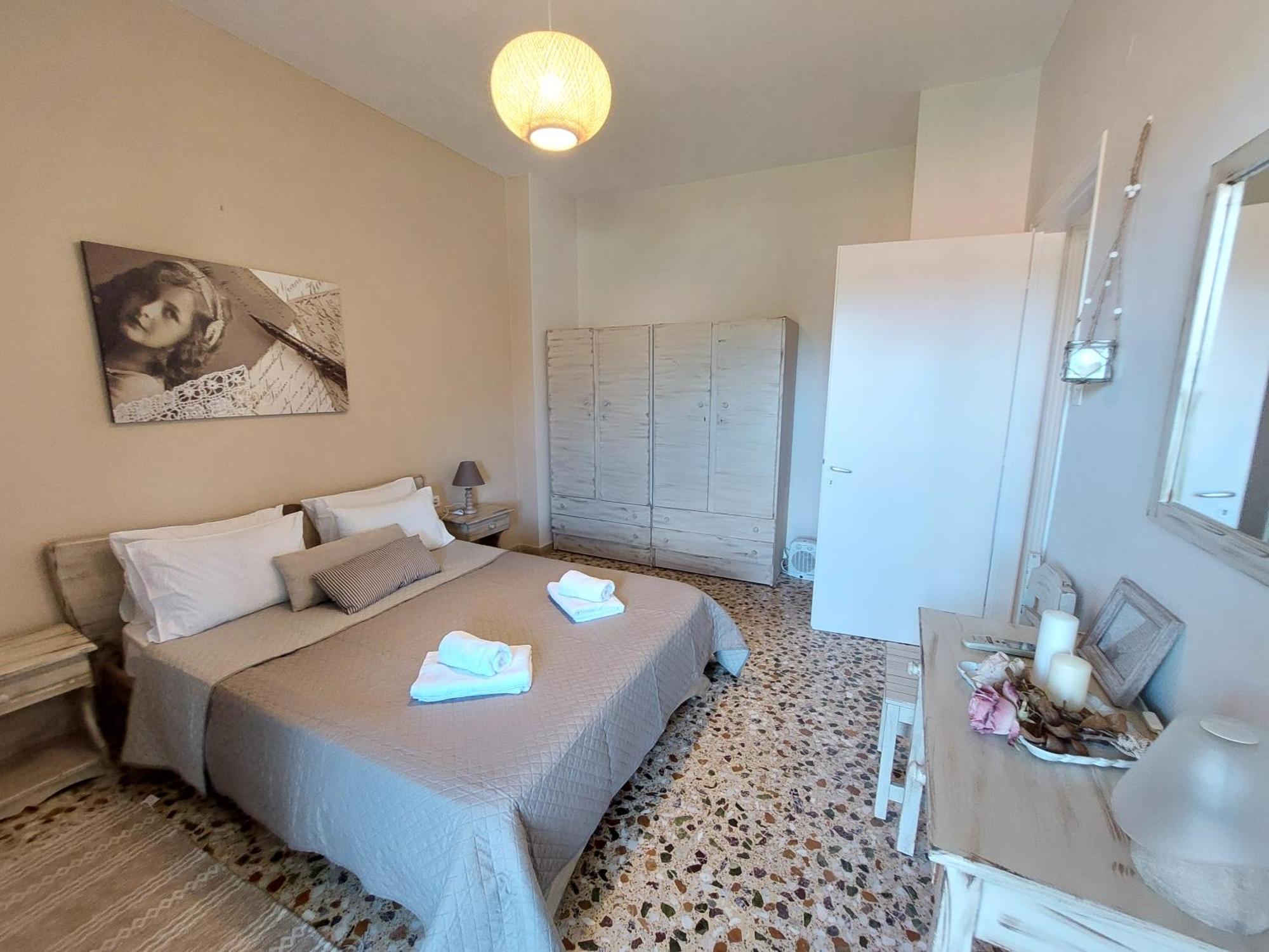 Lourantos Studios & Apartments Vathy  Bagian luar foto