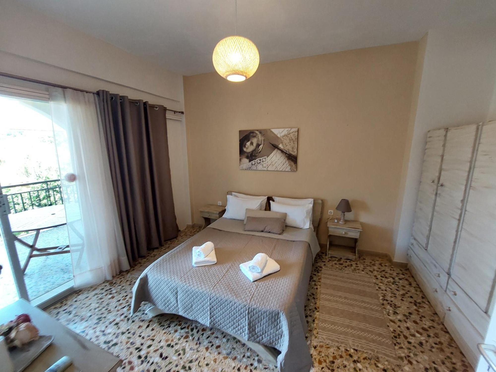 Lourantos Studios & Apartments Vathy  Bagian luar foto